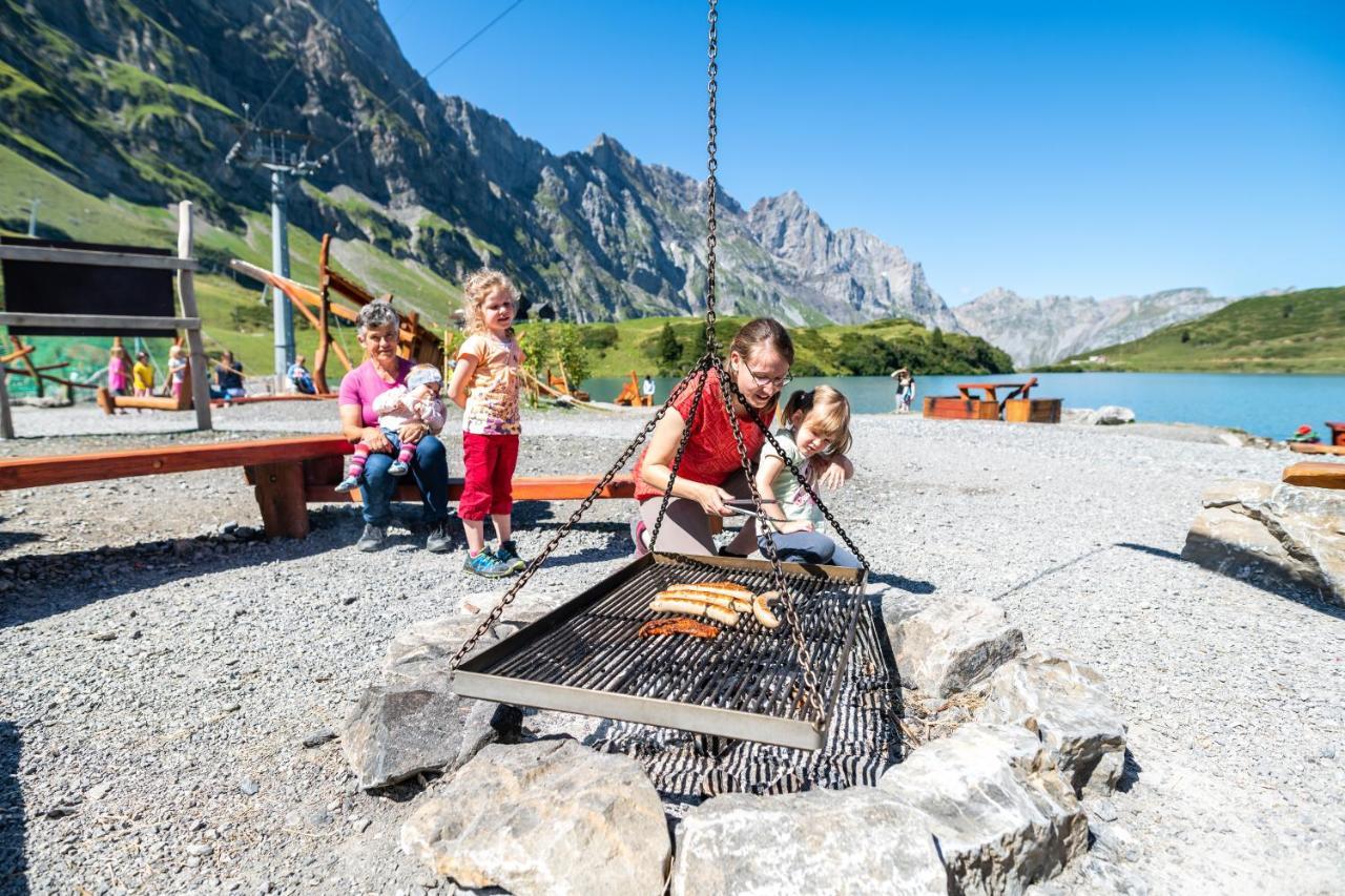 Berghotel Truebsee - Accessible Only By Cable Car Енгелберг Екстериор снимка