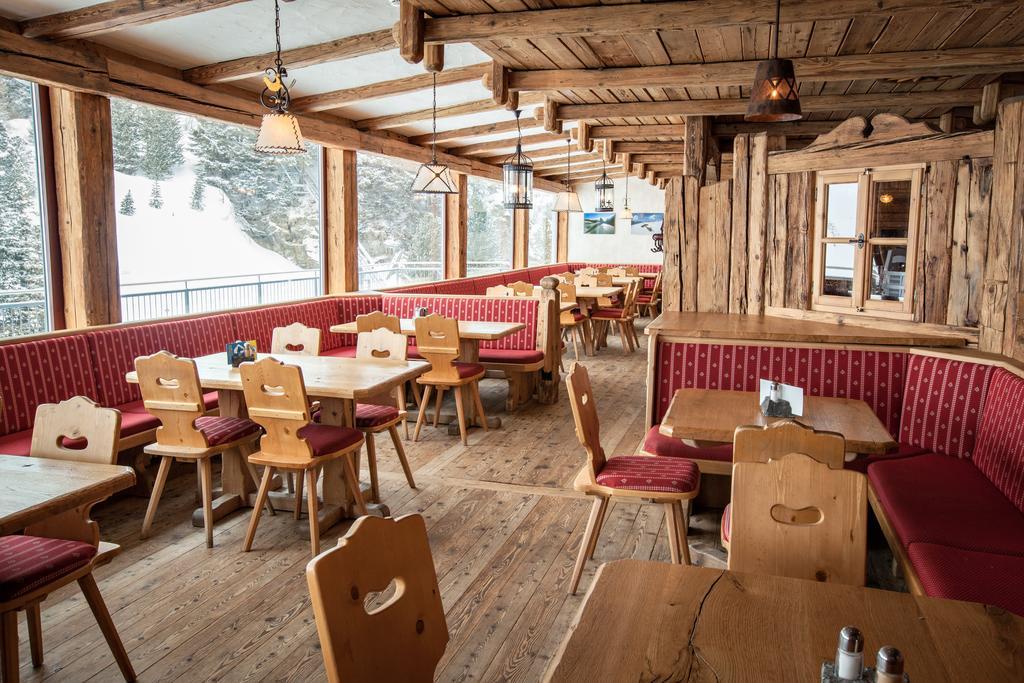 Berghotel Truebsee - Accessible Only By Cable Car Енгелберг Екстериор снимка