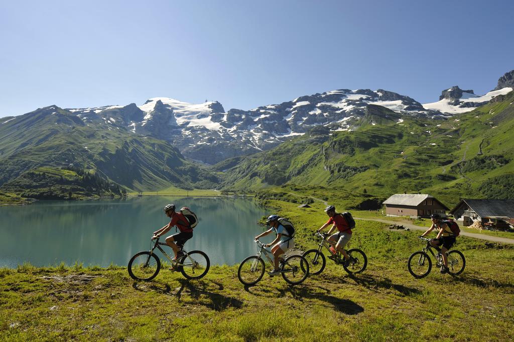 Berghotel Truebsee - Accessible Only By Cable Car Енгелберг Екстериор снимка