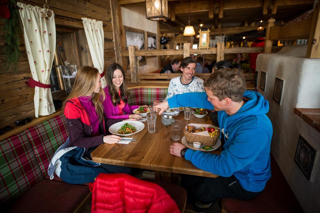 Berghotel Truebsee - Accessible Only By Cable Car Енгелберг Екстериор снимка