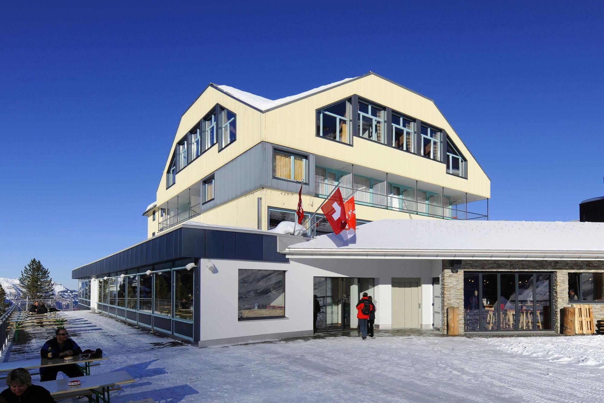 Berghotel Truebsee - Accessible Only By Cable Car Енгелберг Екстериор снимка