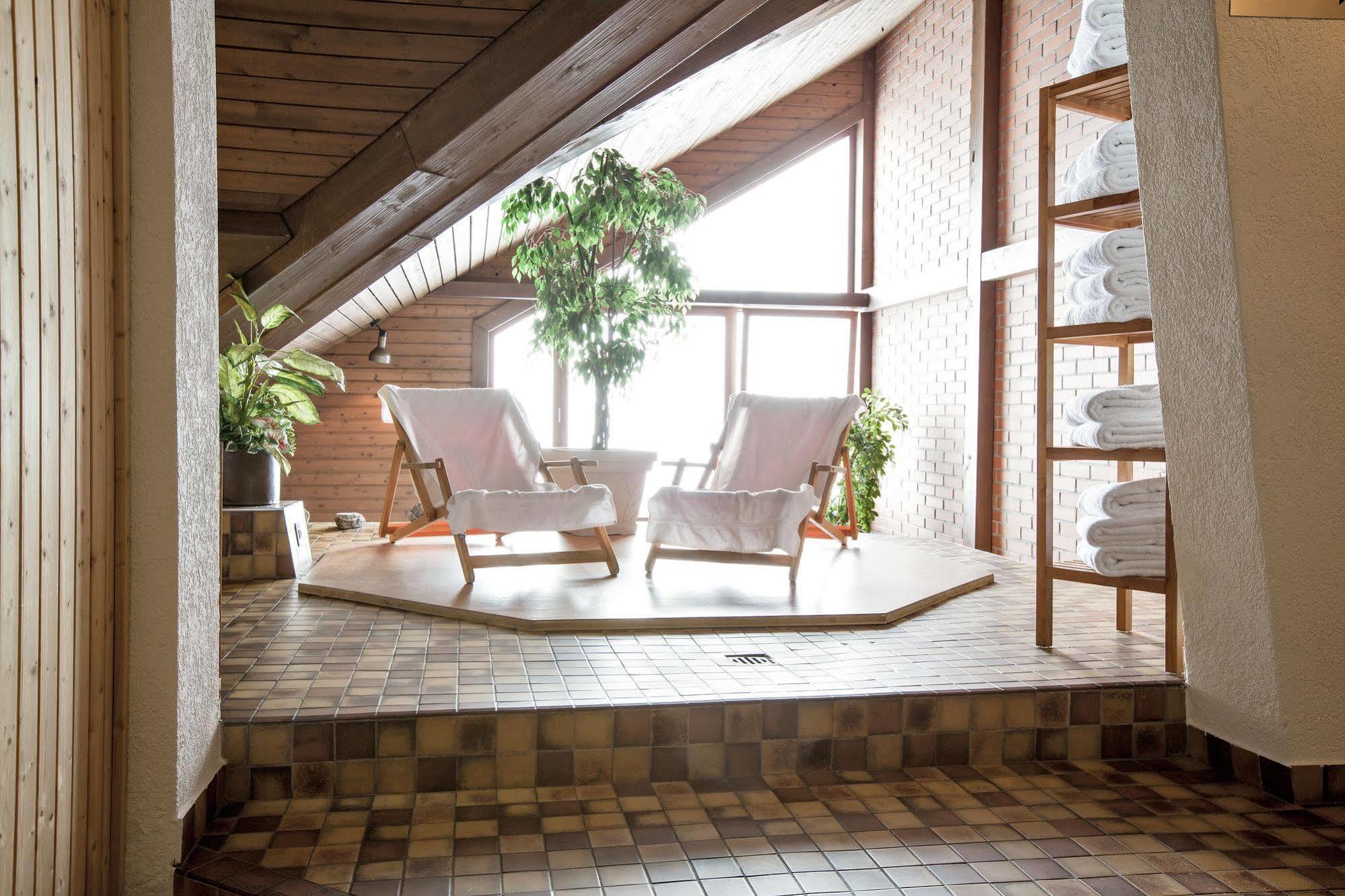 Berghotel Truebsee - Accessible Only By Cable Car Енгелберг Екстериор снимка
